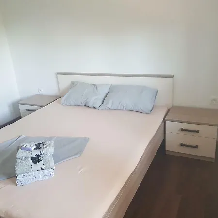 Apartment Luka