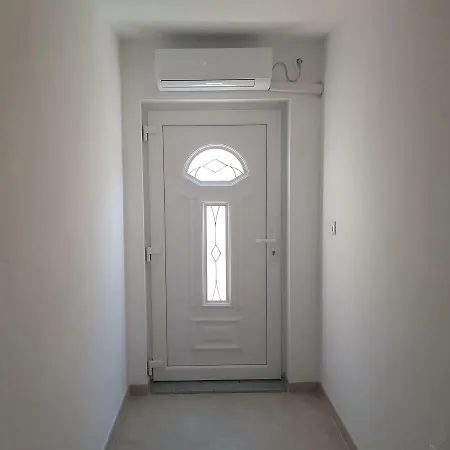 Luka Apartment