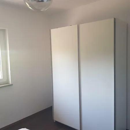 Luka Apartment *